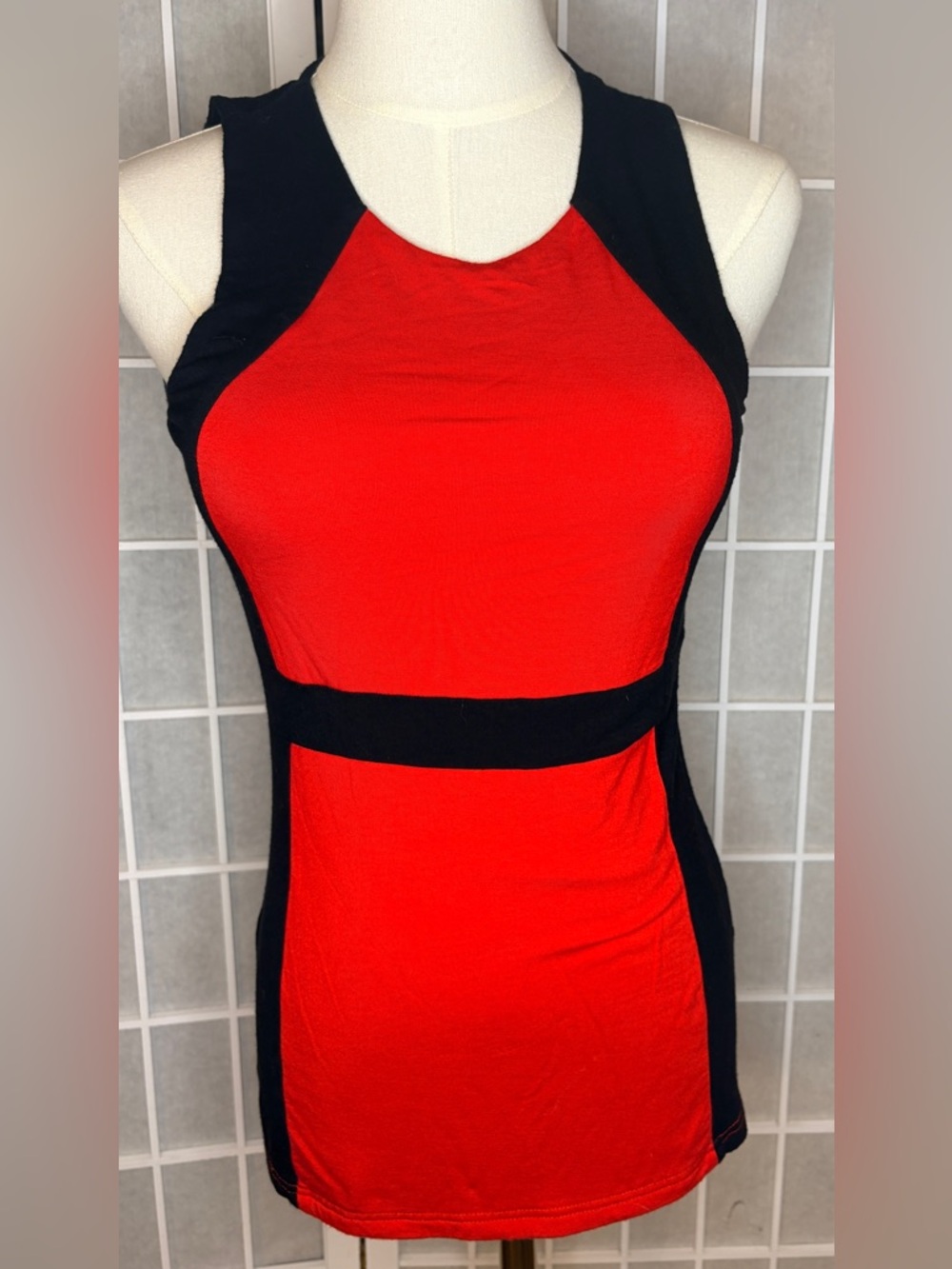 PattyBoutik Red and Black Colorblock Tank Top XS